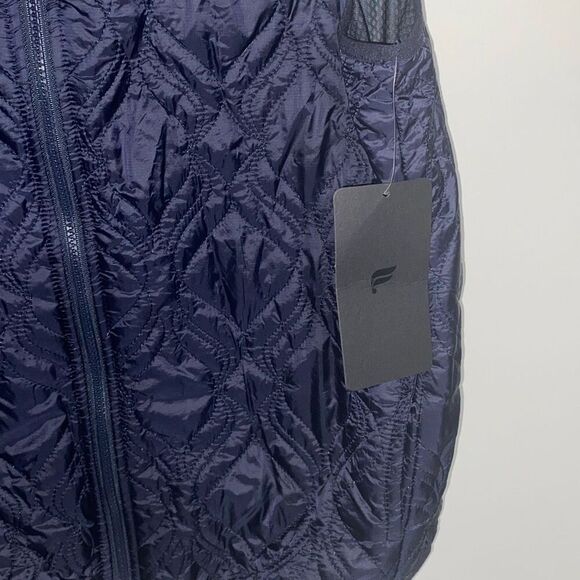 Fabletics Men's Navy The Loft Water Resistant Full Zip Quilted Vest Medium NWT - Picture 2 of 8